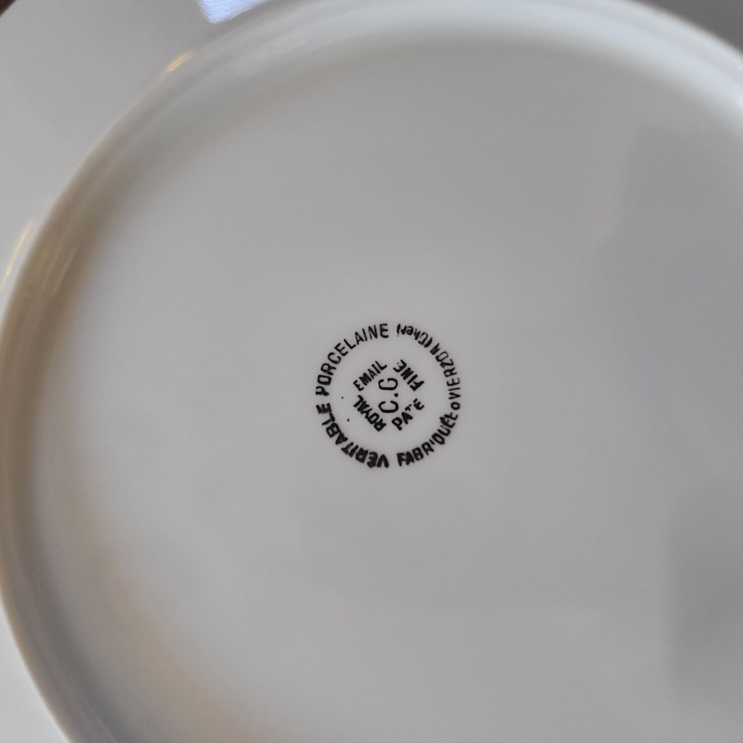 Assiettes à dessert & Plat Porcelaine Royal Émail de Vierzon