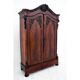 Armoire antique, Europe de l'Ouest, tournant des 19e et 20e siècles.