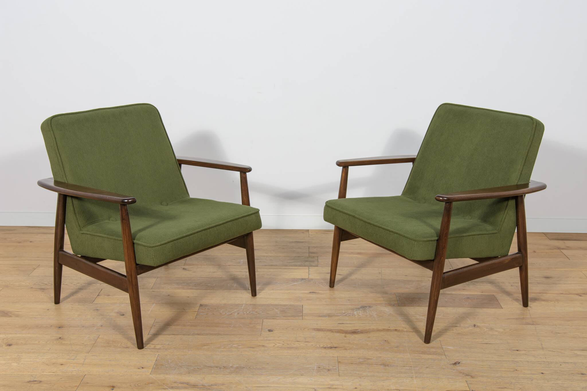 Model 300-192 Armchairs by Juliusz Kędziorek for Gościcińska Fabryka Mebli.