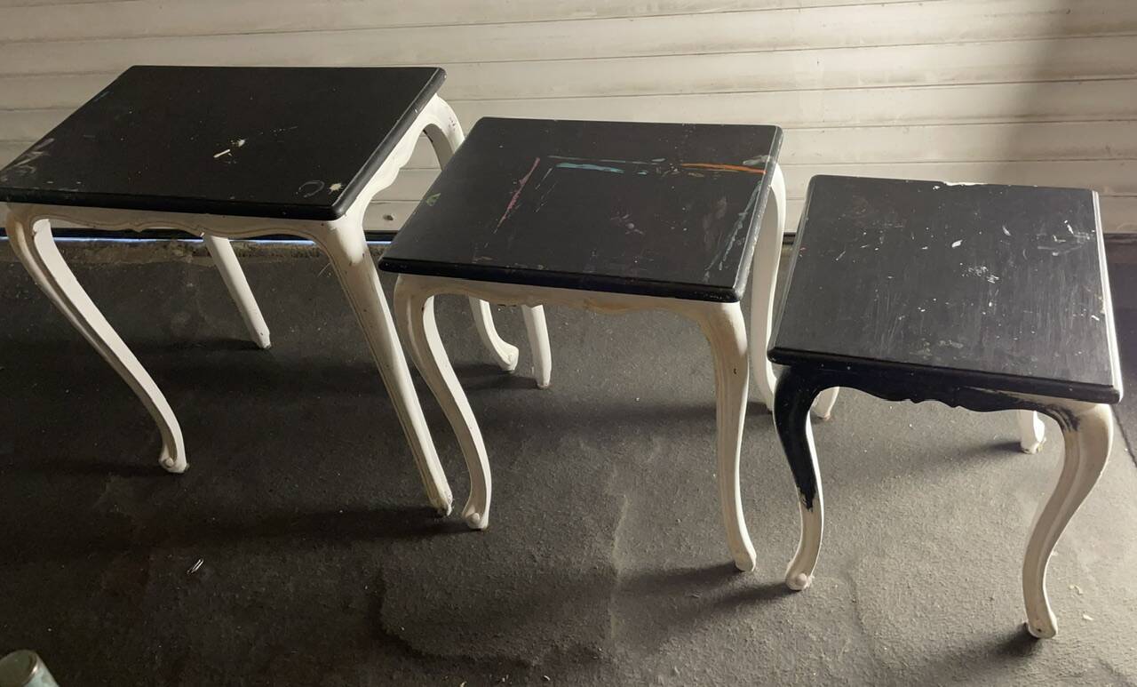 Nesting tables to paint
