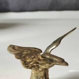 Eagle figurine sculpture with outstretched wings, in solid brass. Size 8 x 15 cm