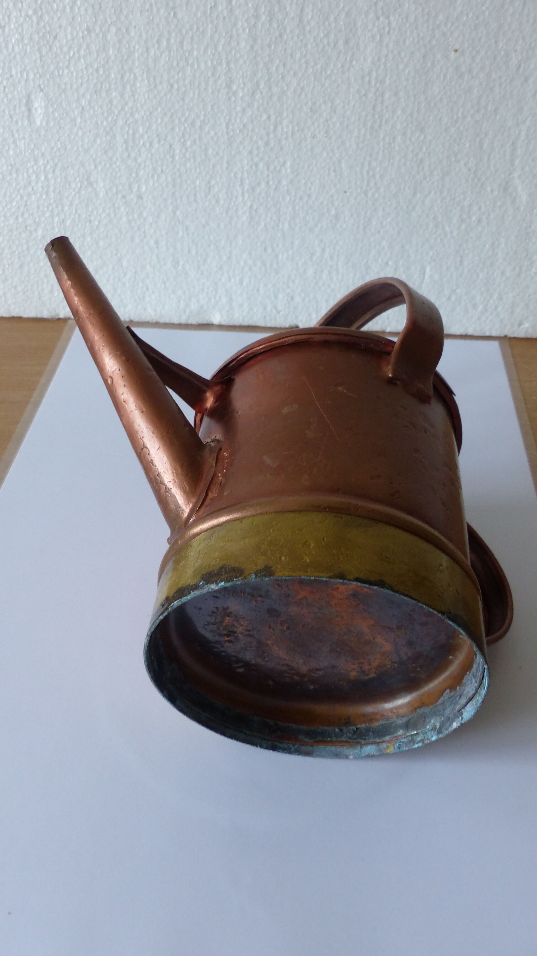 Arrosoir en cuivre