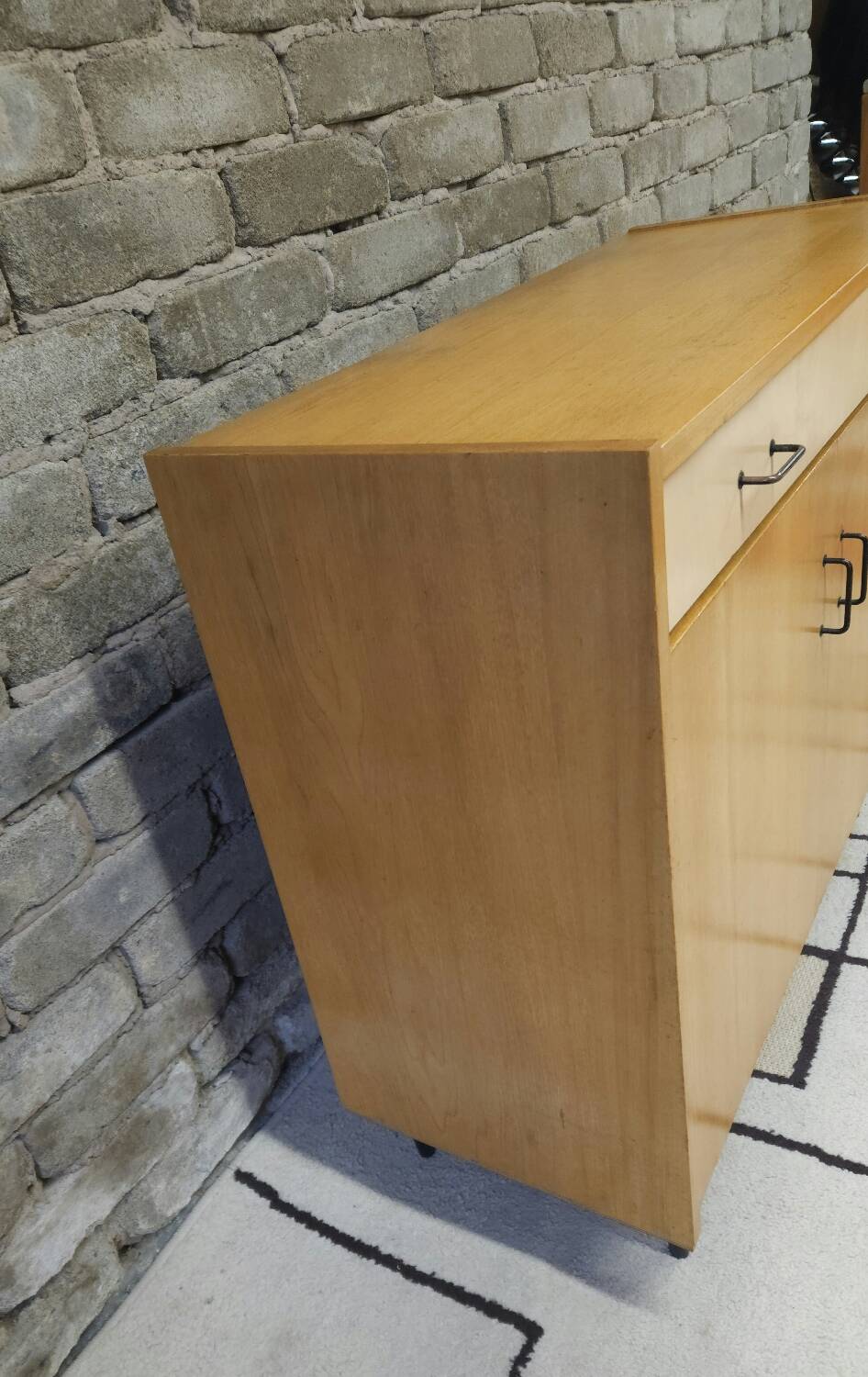 Small cabinet with 1 drawer and 2 doors, circa 1960