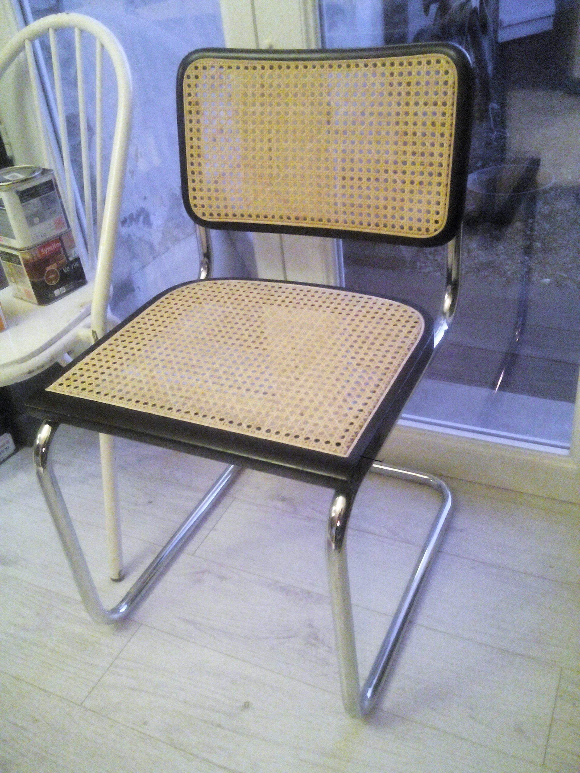 Chaise b32 cesca design par Marcel Breuer