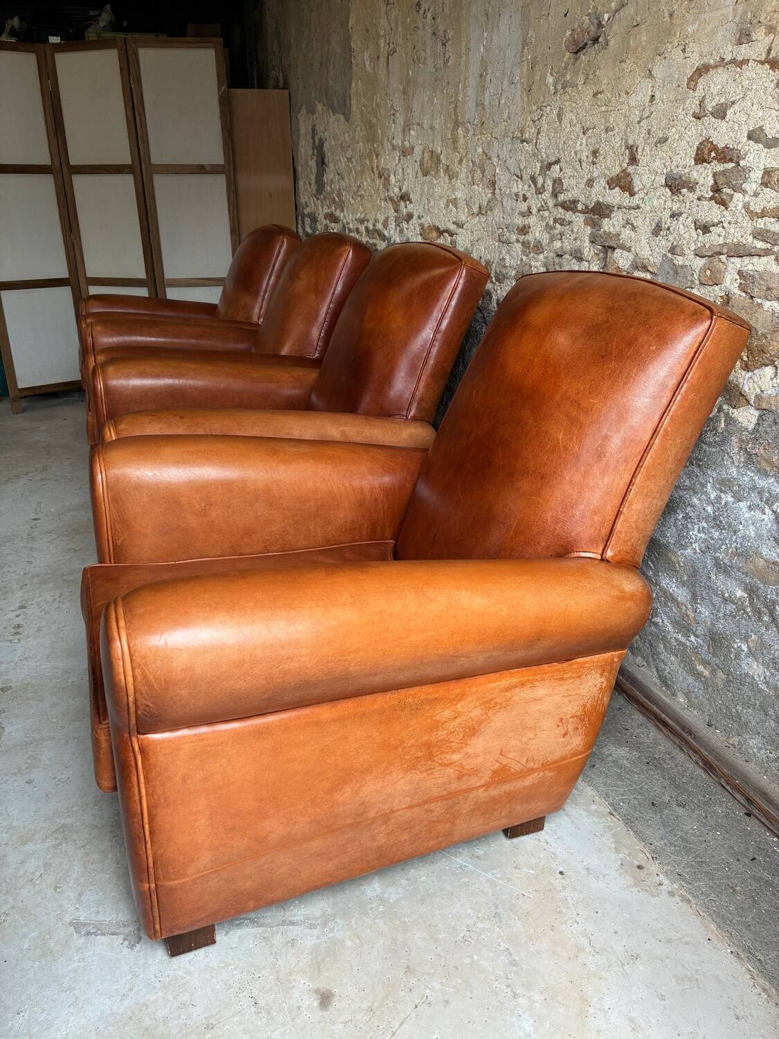 Lot de 4 fauteuils club, Cognac