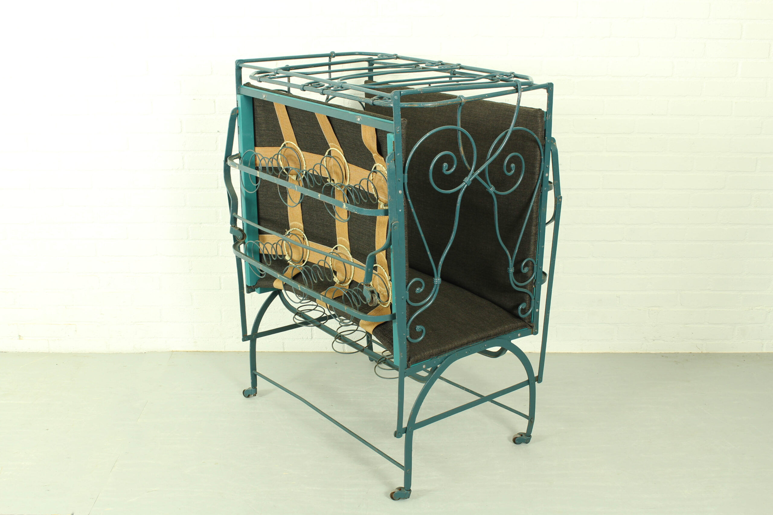 Foldable metal daybed with new webbing and upholstery
