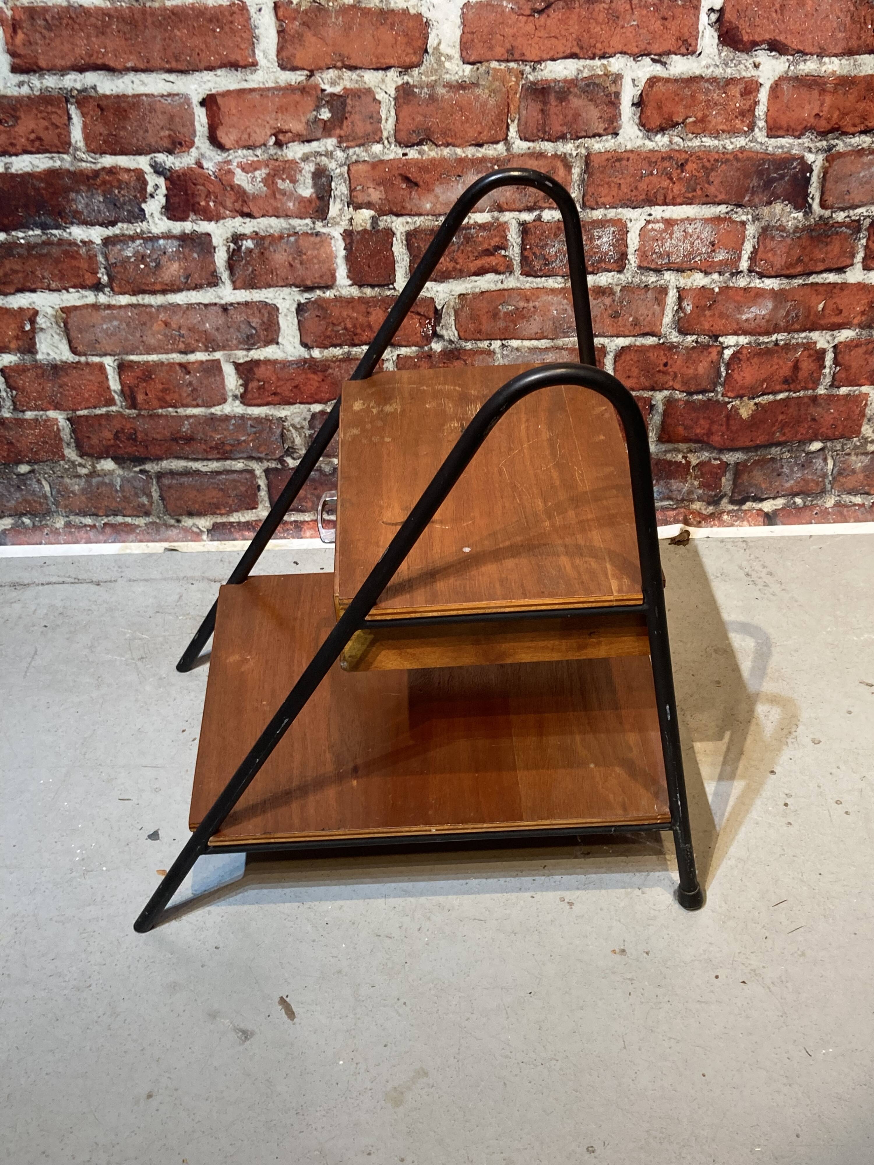 Bedside table with one drawer and two shelves