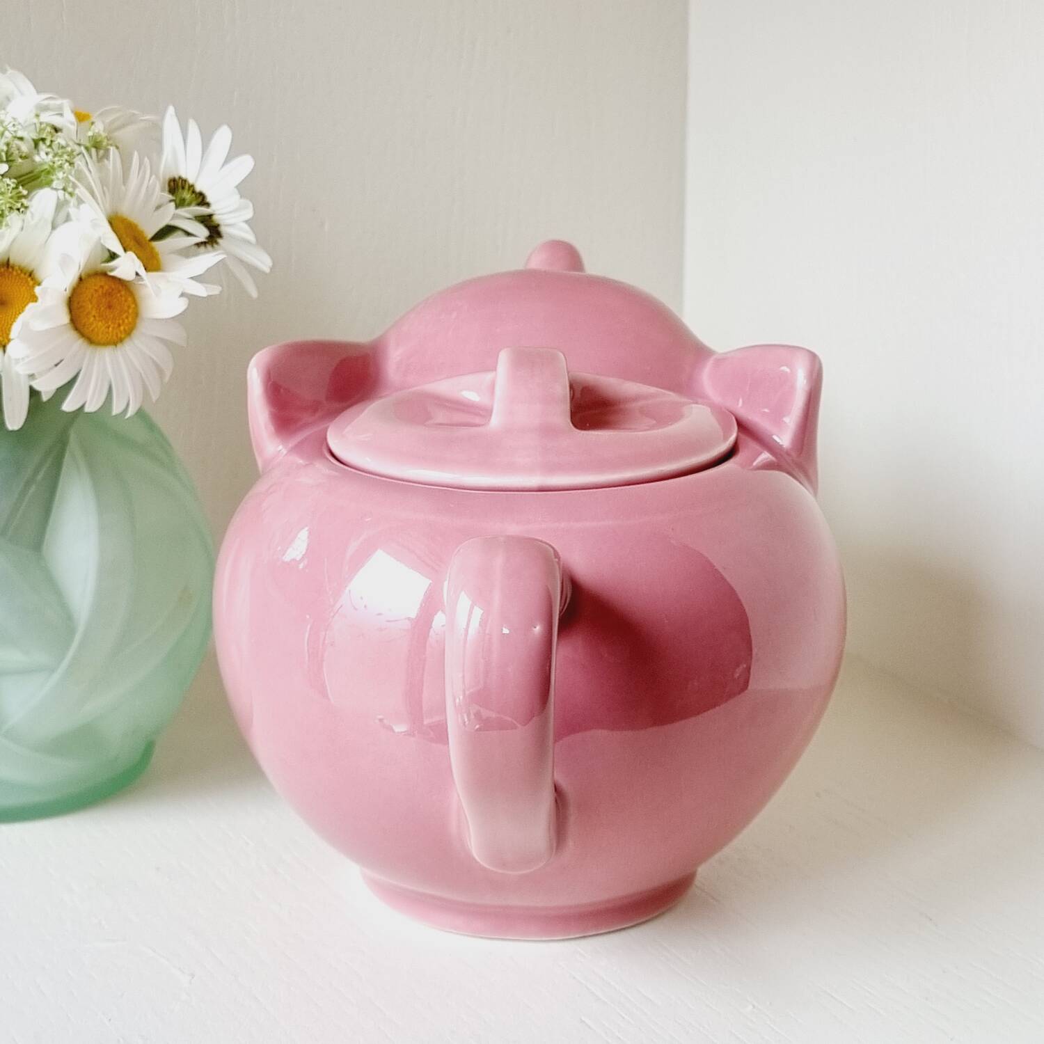 Pink ceramic elephant teapot