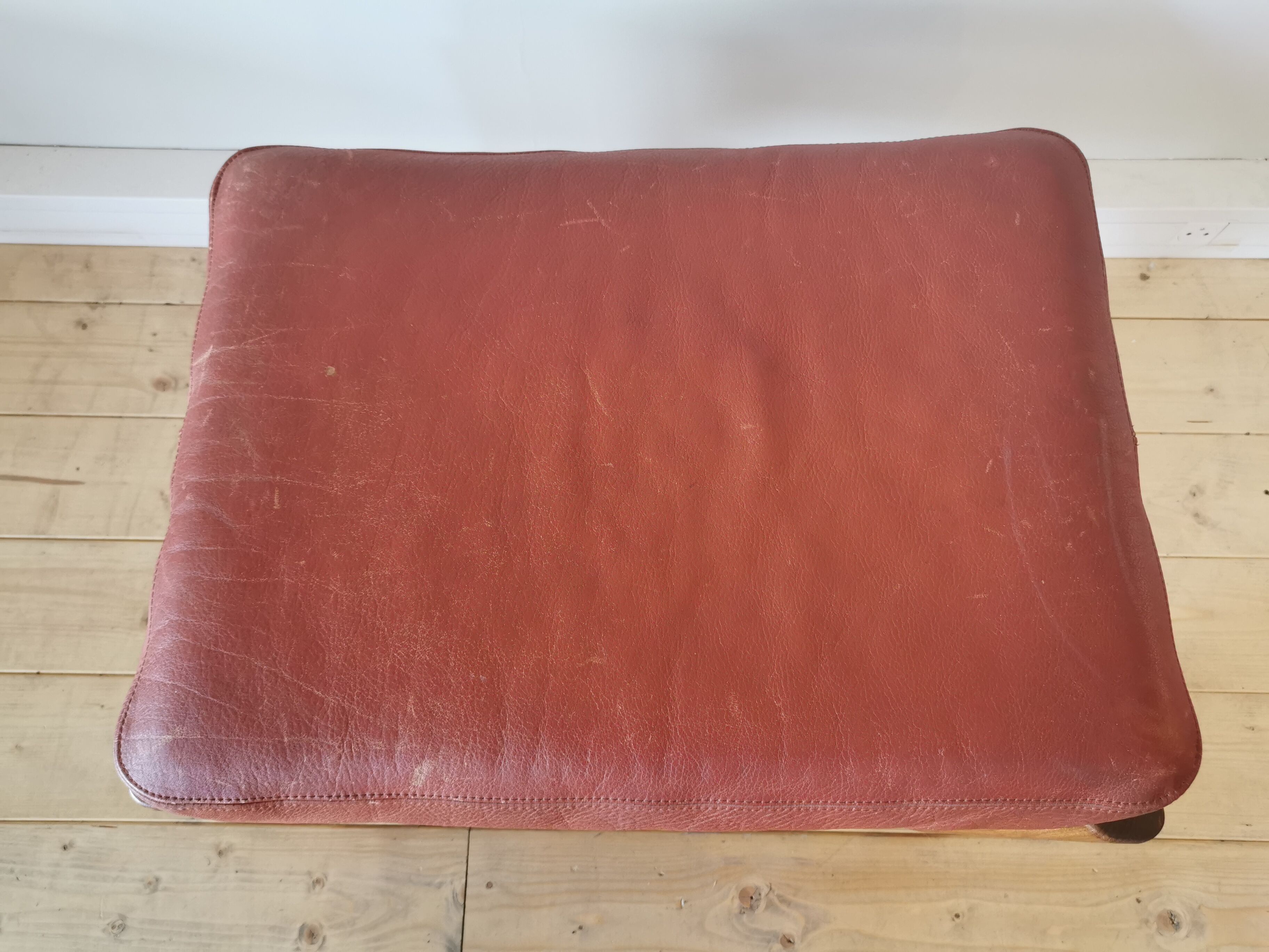 Pair of Dyrlund leather footrest 60s leather