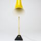 Lampe de bureau, de table ou d'appoint jaune J.T. Kalmar, laiton et fer, Vienne, Autriche, années 1950