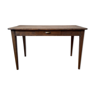 Farm table