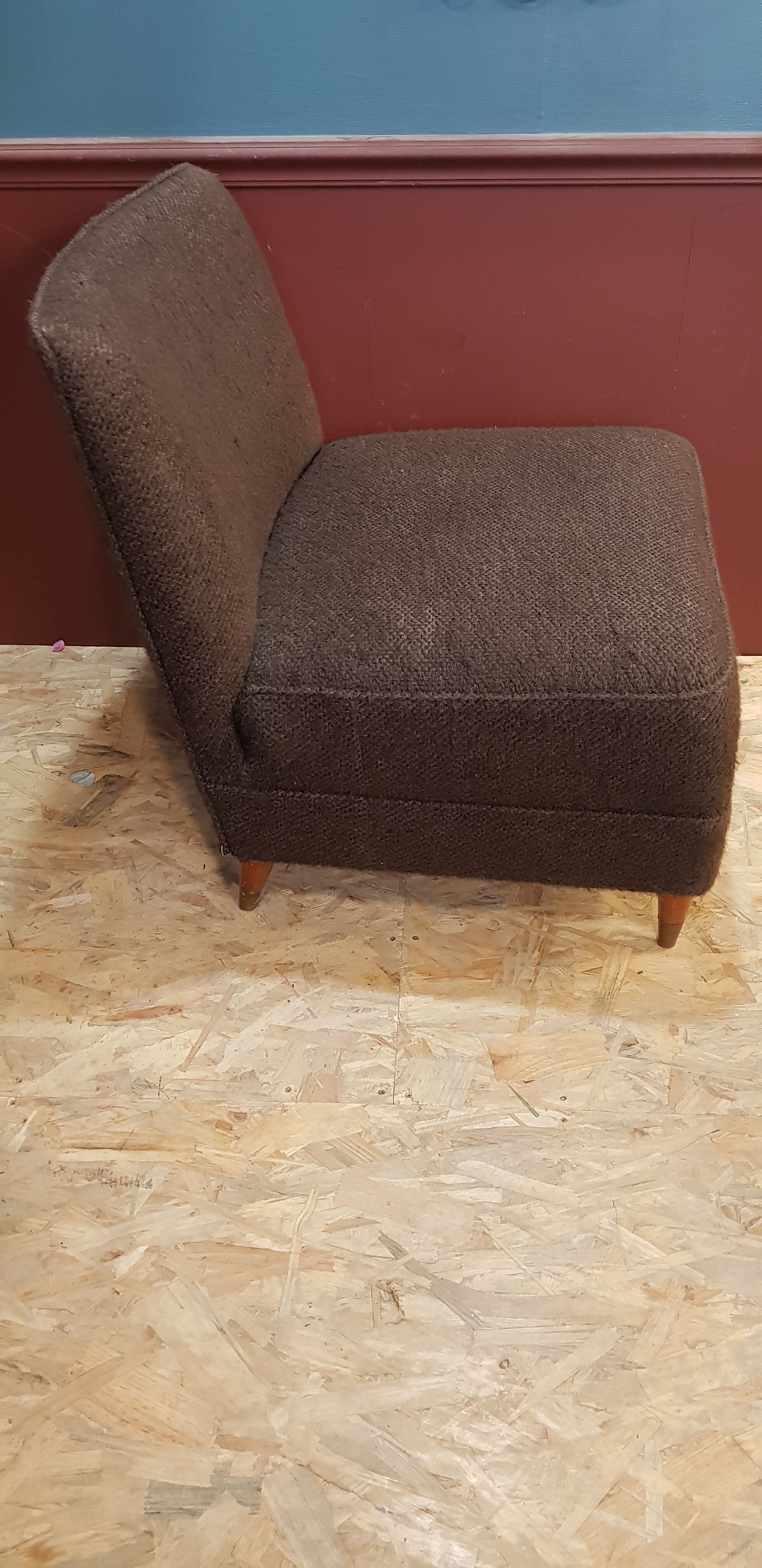 Italian design heater 70's chocolate