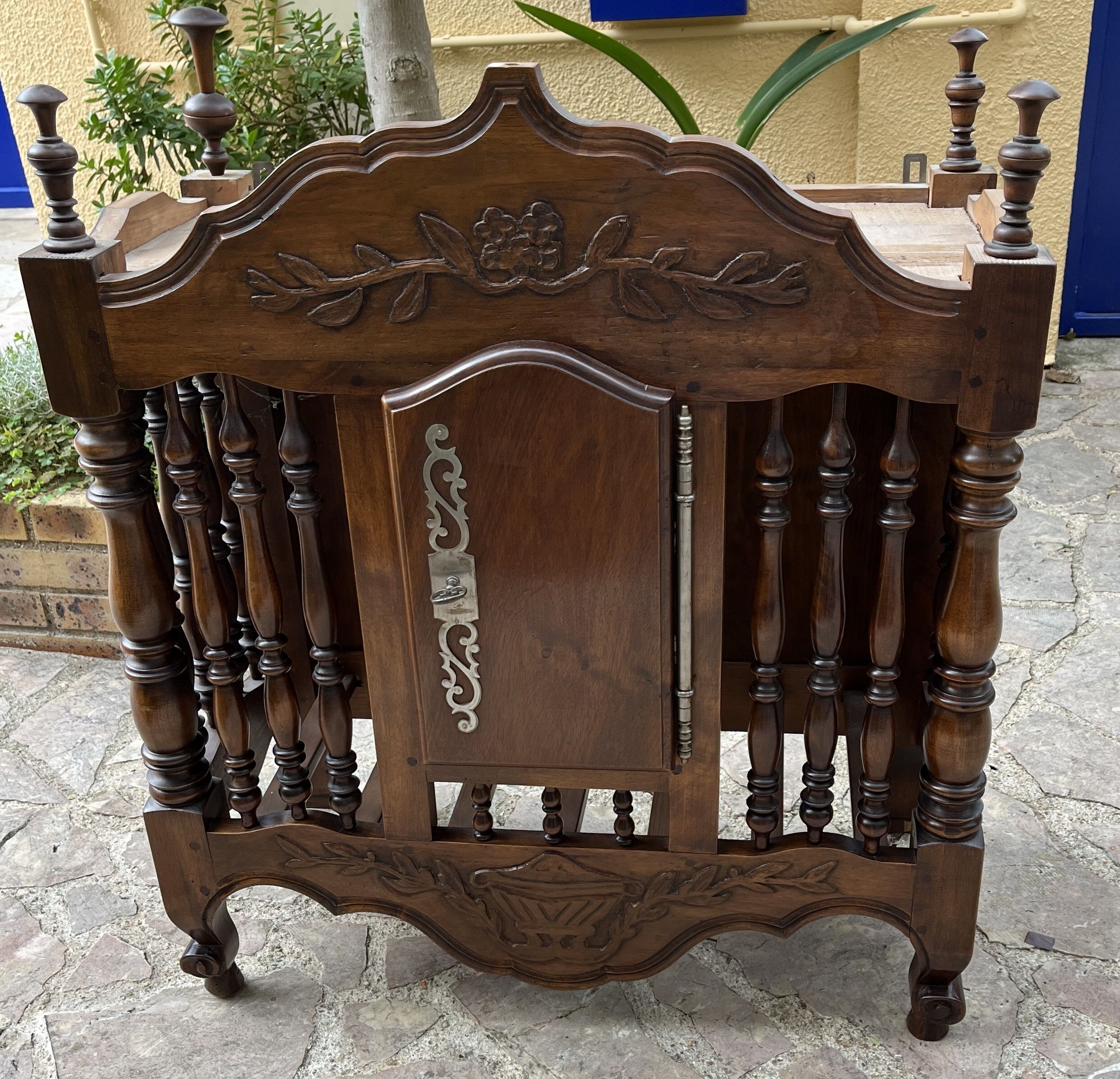 Provençal panetière