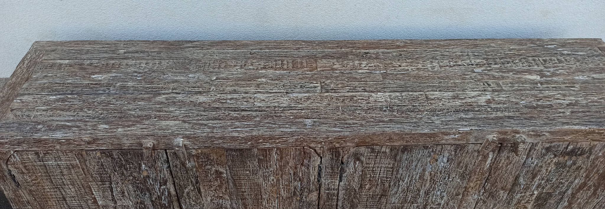 Buffet 4 portes en bois brut