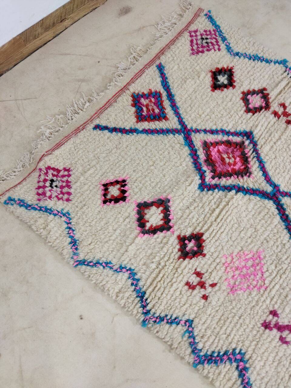 Handmade Moroccan Berber rug 253 X 143 CM