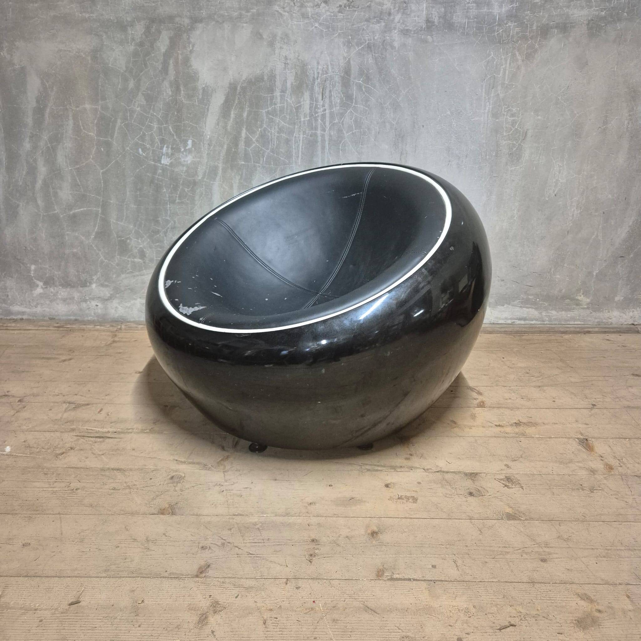 Vintage Fiberglass Lounge Chair, 1970s, Space Age Design