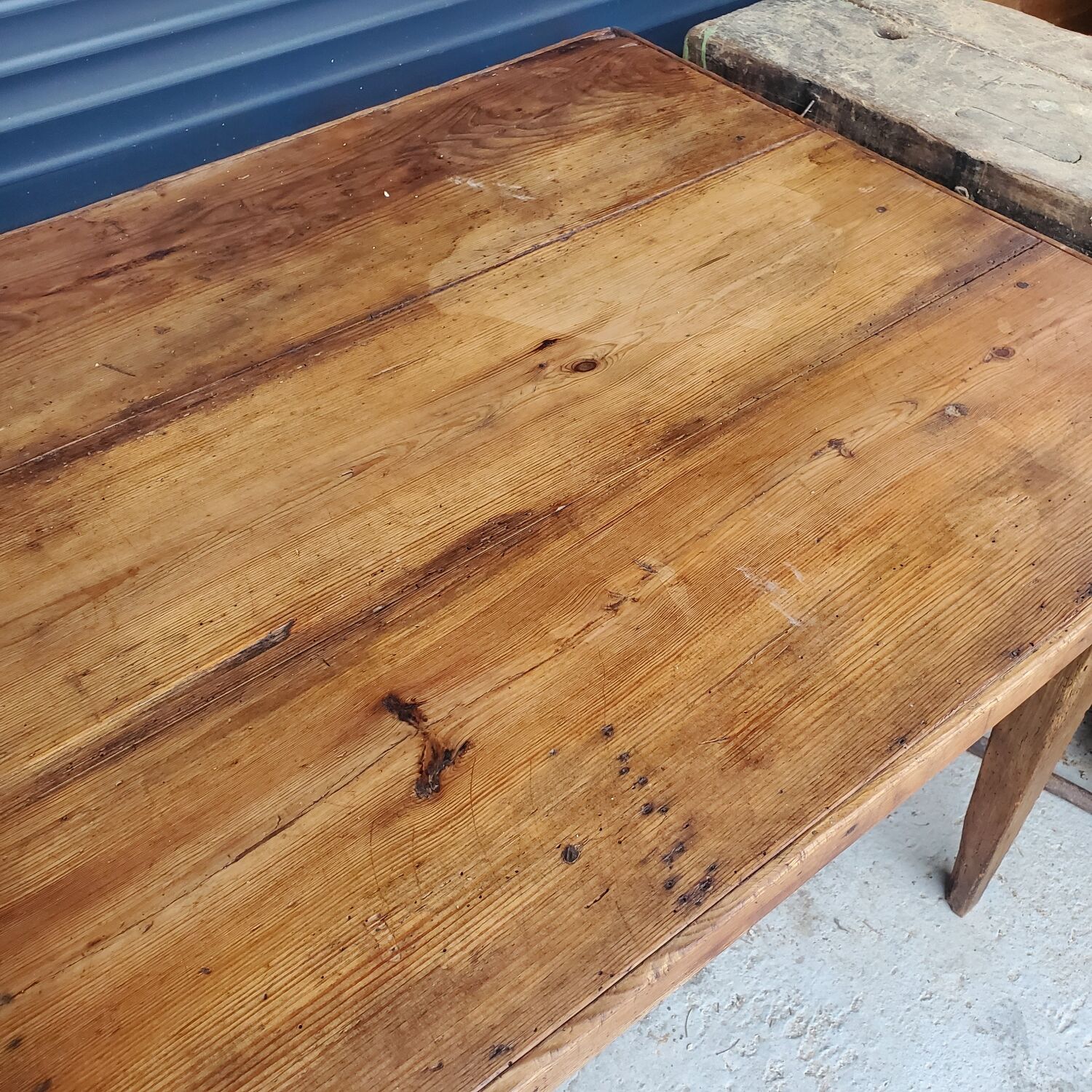 Farmhouse table