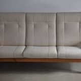 Canapé à dossier haut très confortable du milieu du siècle par Olsen & son