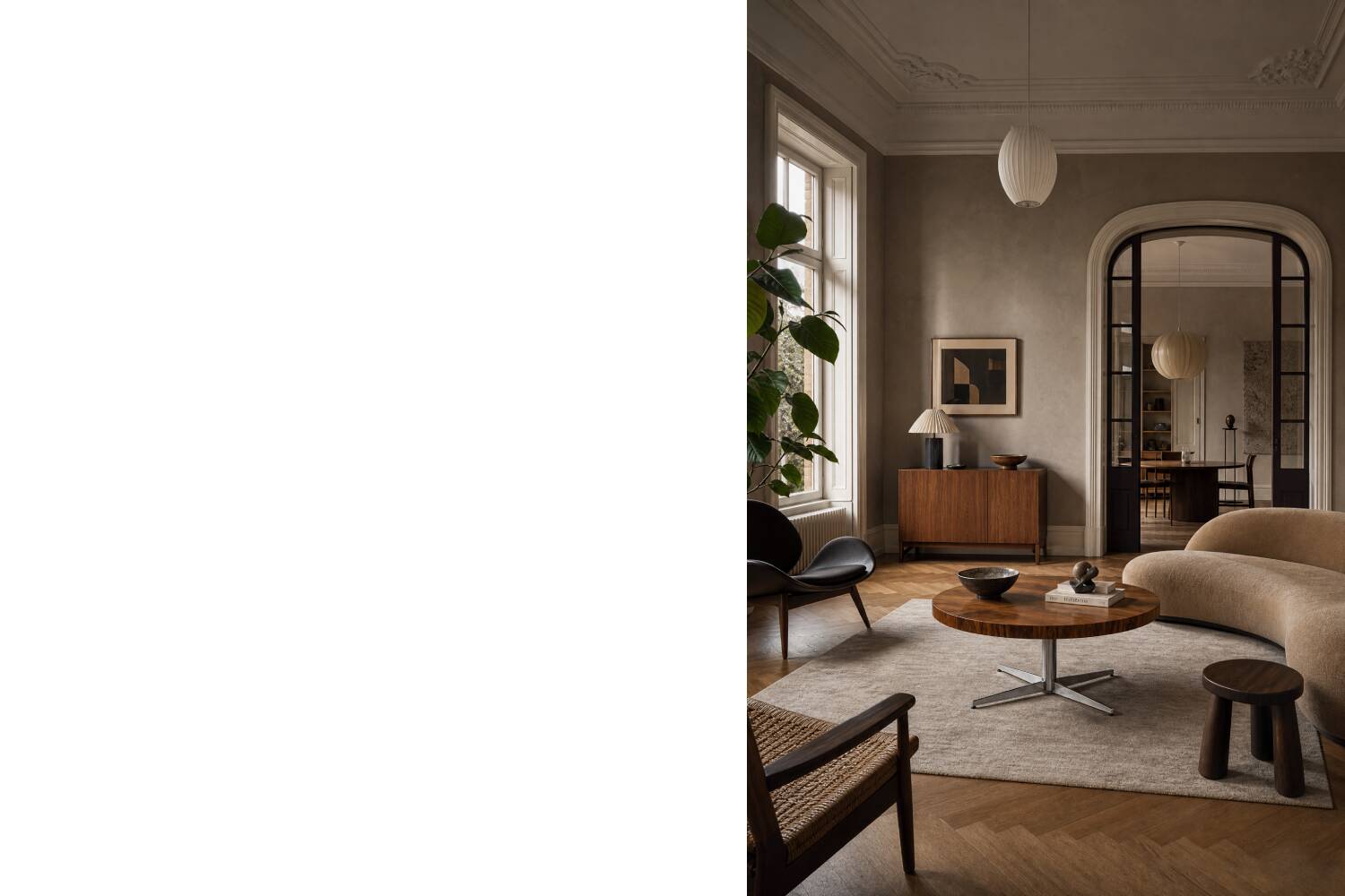 Vintage German Round Rosewood Coffee Table from Ilse Möbel, 1970s