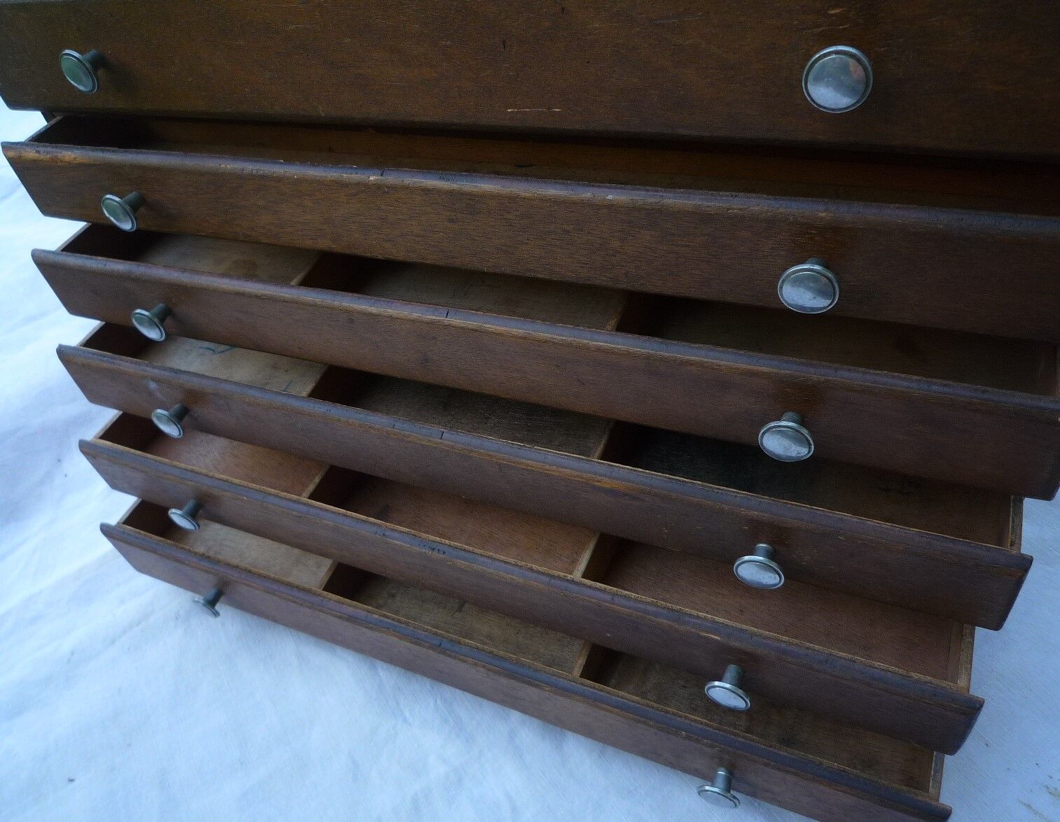 Small antique craft furniture, with 6 drawers, wooden