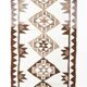Tapis kilim ancien en laine – style bohème, motifs ethniques sur fond clair