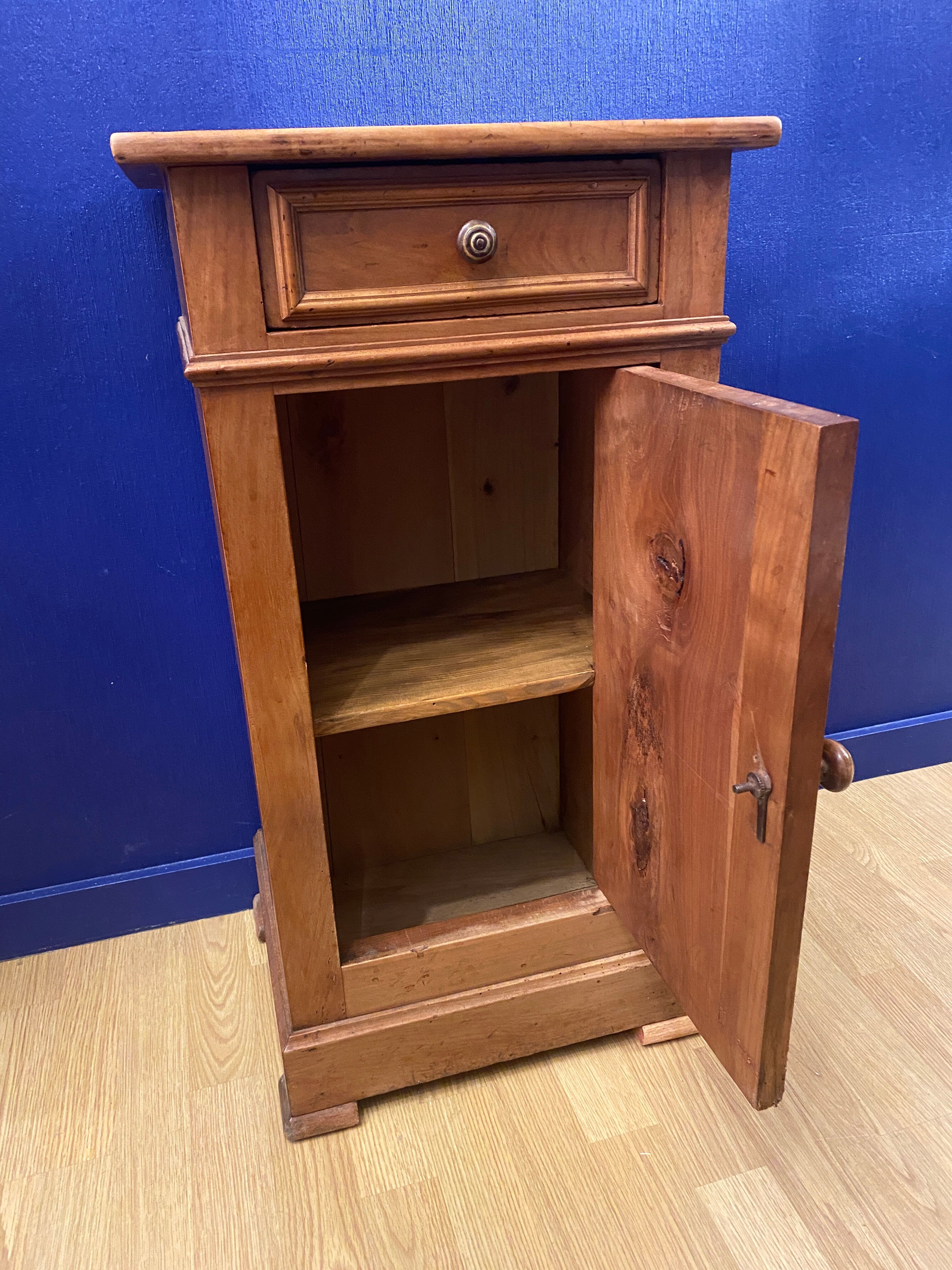 Pair bedside / louis Philippe nightstand