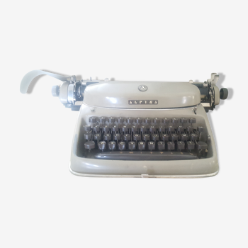 Machine à écrire Alpina des années 50