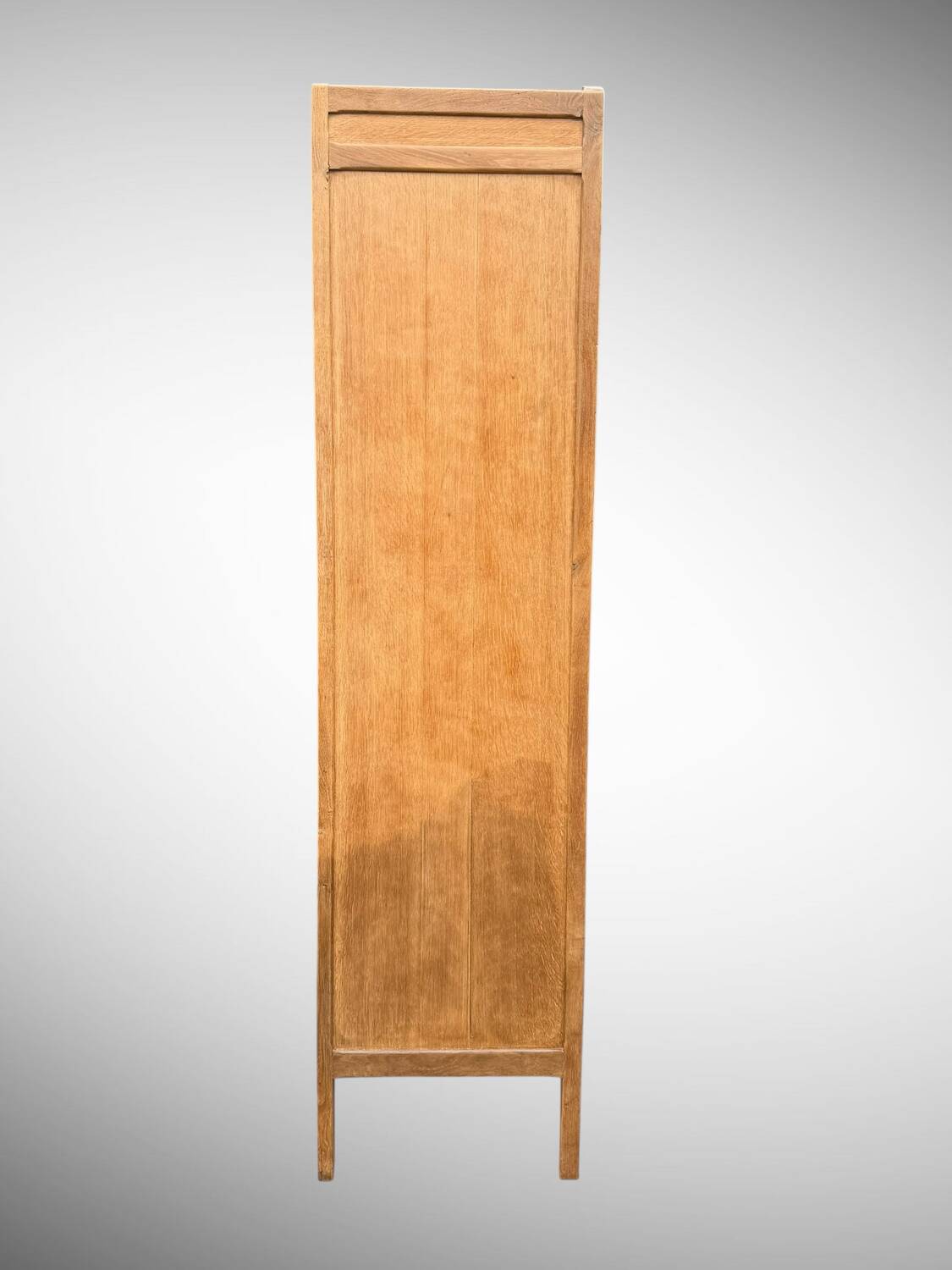 Parisian hotel wardrobe in solid raw oak, 1920.