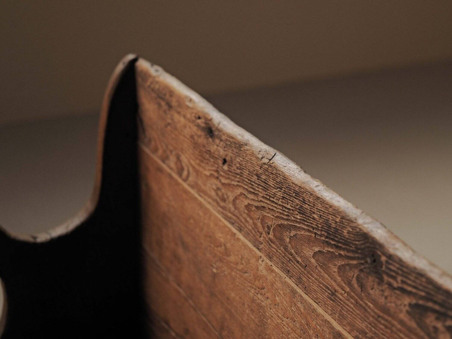 Farm bench in solid wood, Art-Populaire, 19th century