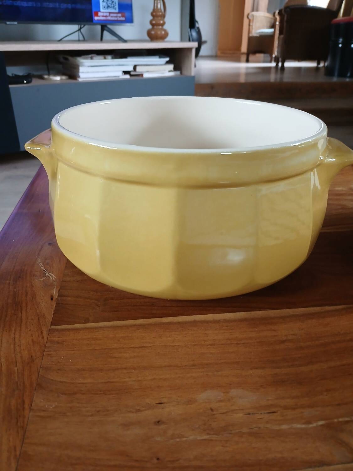 Émile Henry salad bowl