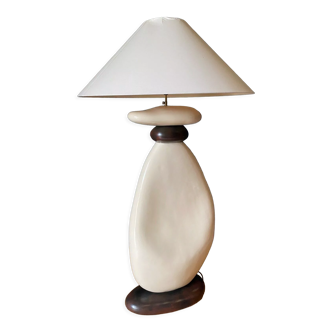 Lampe par Francois Chatain galets ceramique XXe