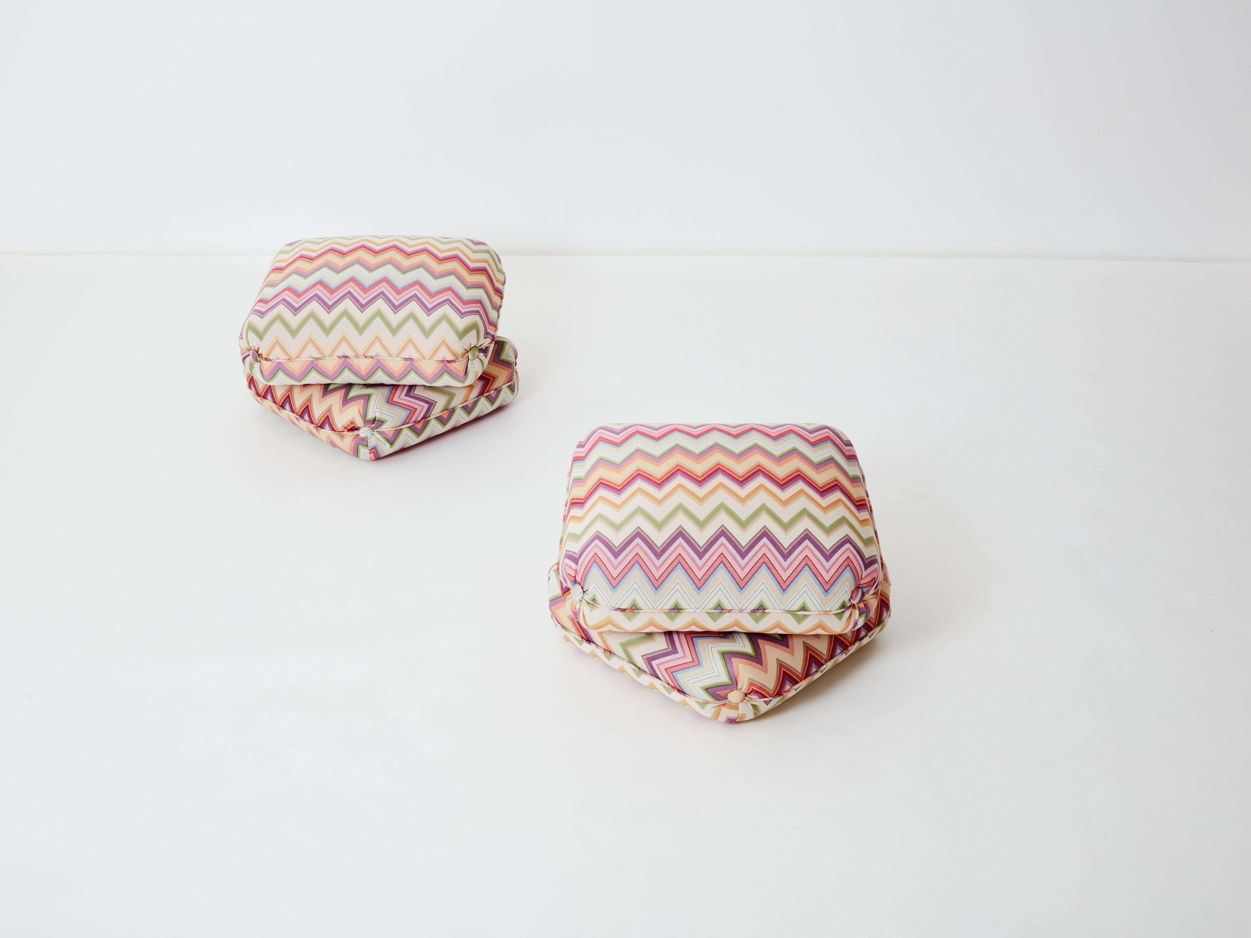 Paire de poufs 1970