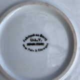 Pie dish with shovel