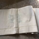 Paire de draps anciens marqués « CV »