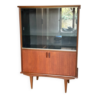 Bookcase / Scandinavian vinyl furniture