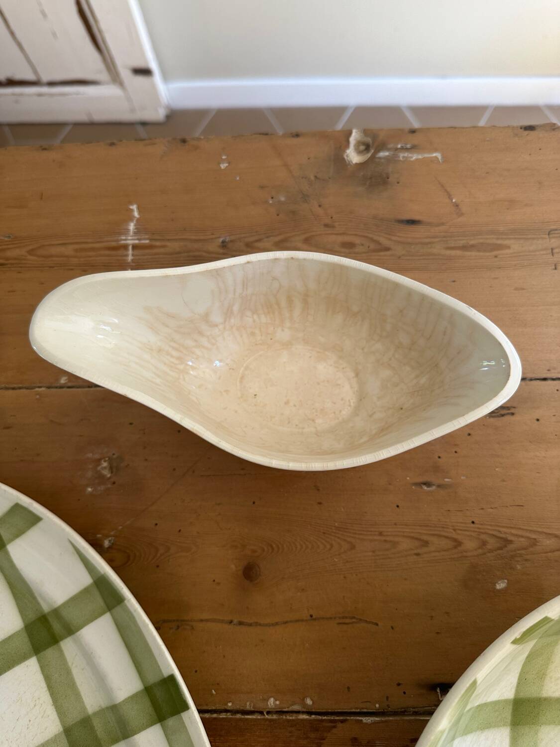 Set of dishes Moulin des loups