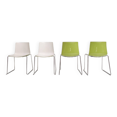 Ensemble de 4 chaises design Katifa par Arper, après 2000.