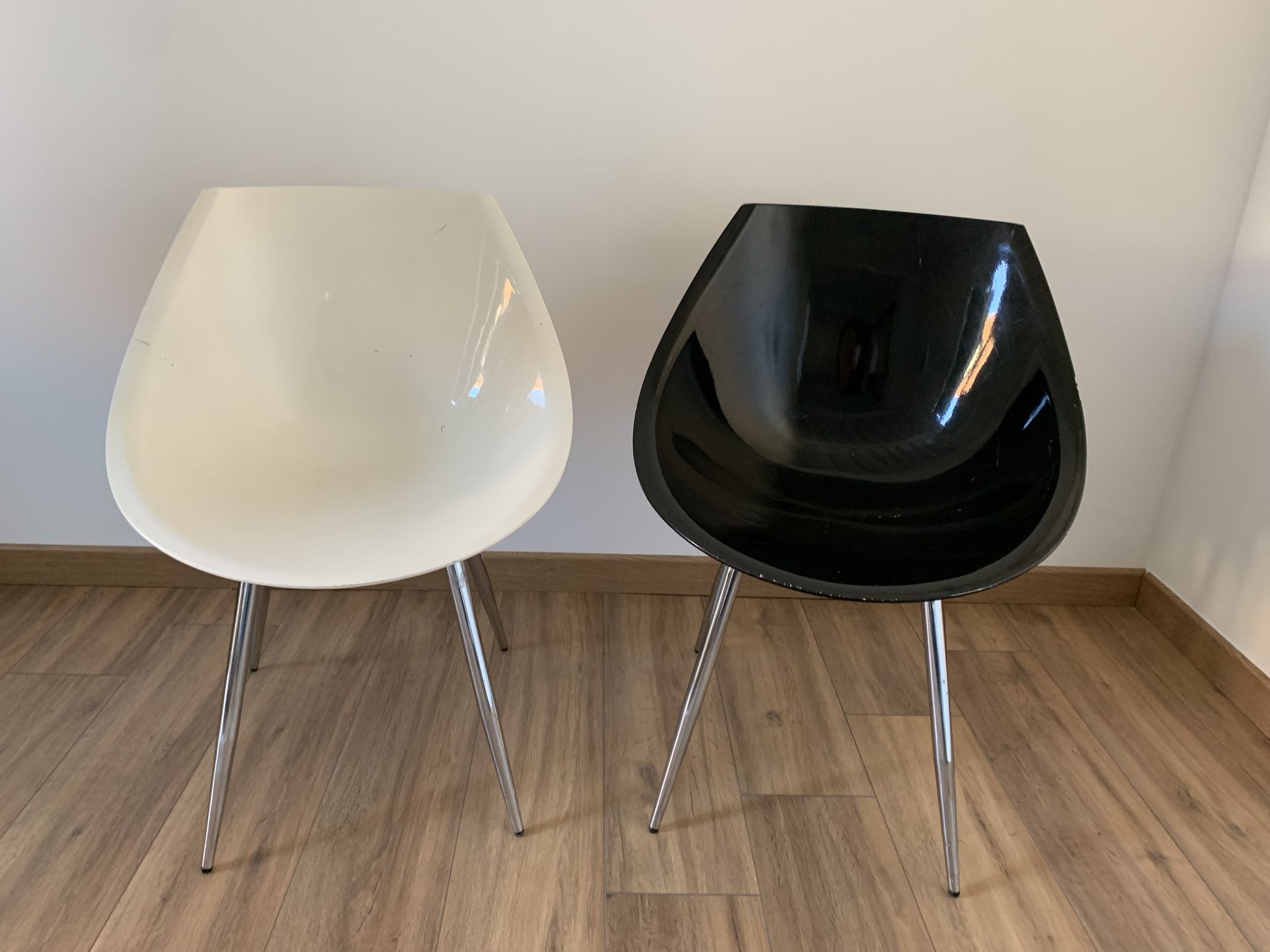 Duo of chairs
