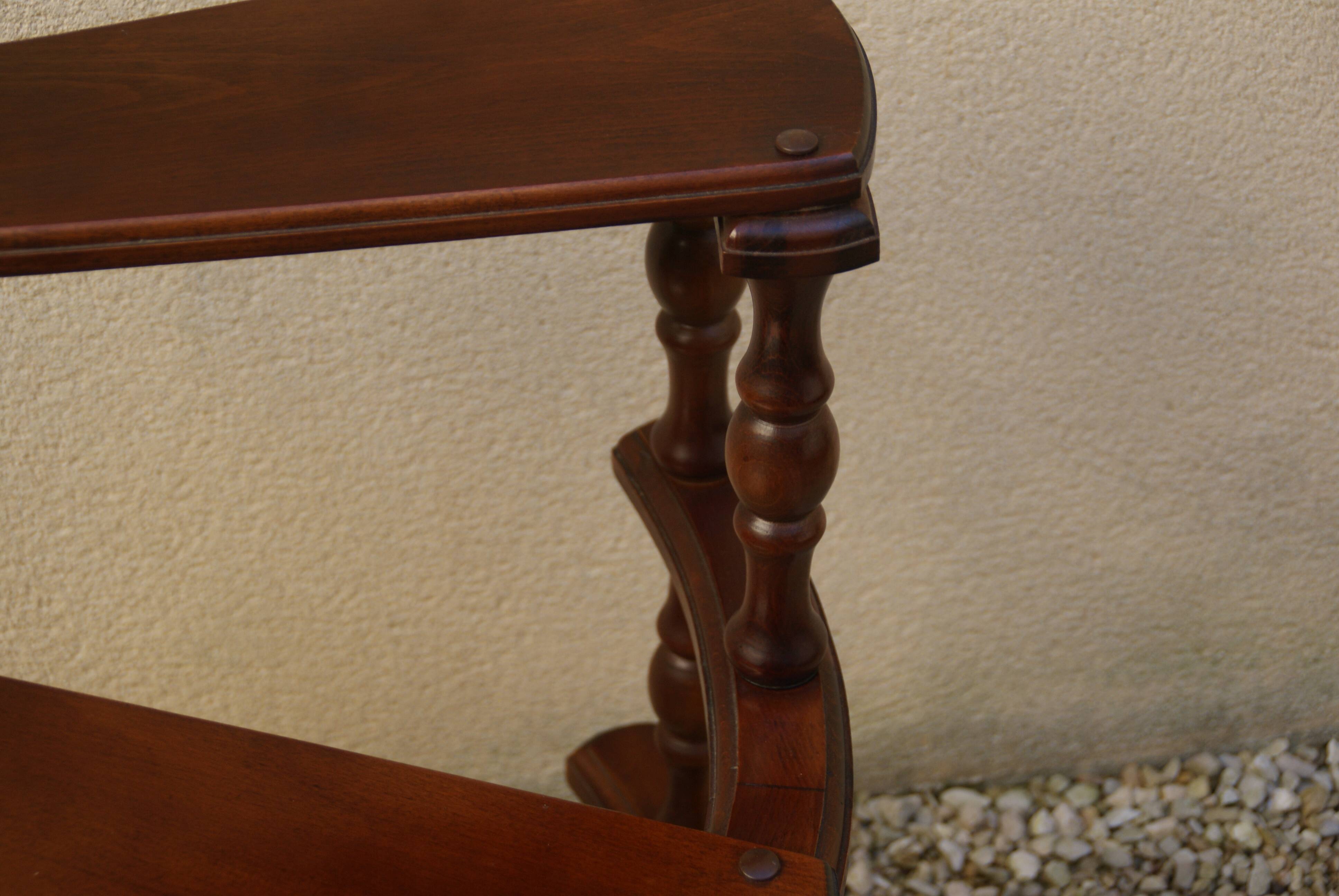 Escalier - Escabeau de bibliothèque