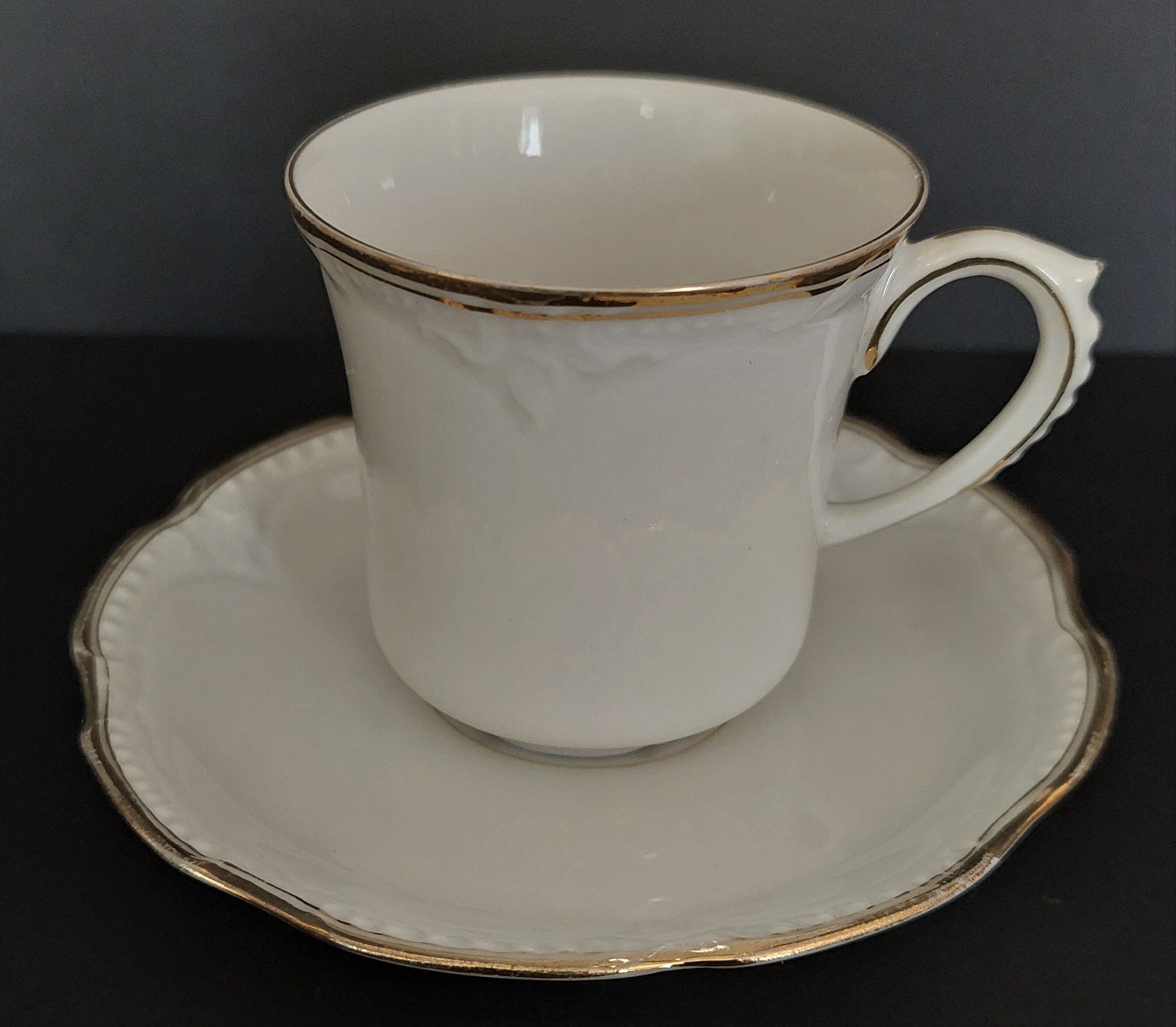 Limoges porcelain coffee cup with lions earthenware Paris white