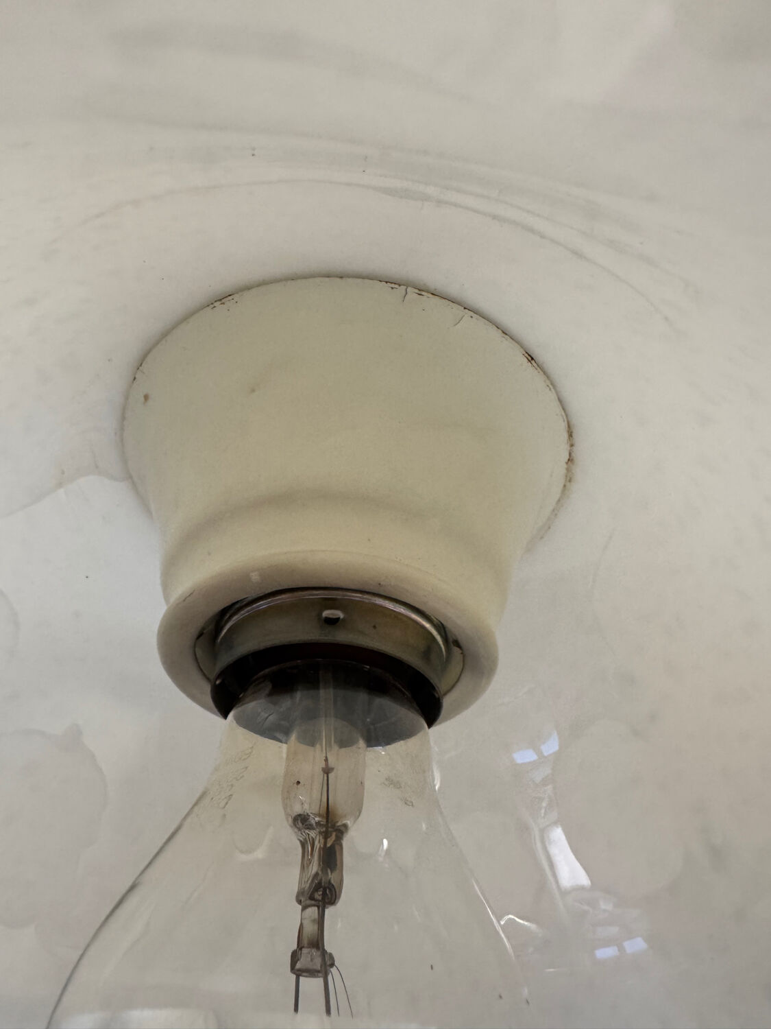 Murano glass flower pendant from the 1970s