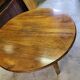 Table 6 pieds en noyer blond de 356 cm de long ouverte avec 5 allonges n10