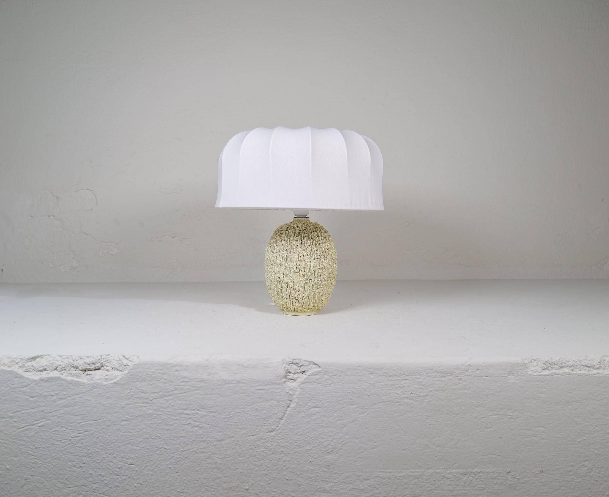 Large modernist mid-century table lamp "Chamotte" Gunnar Nylund Rörstrand, Sweden