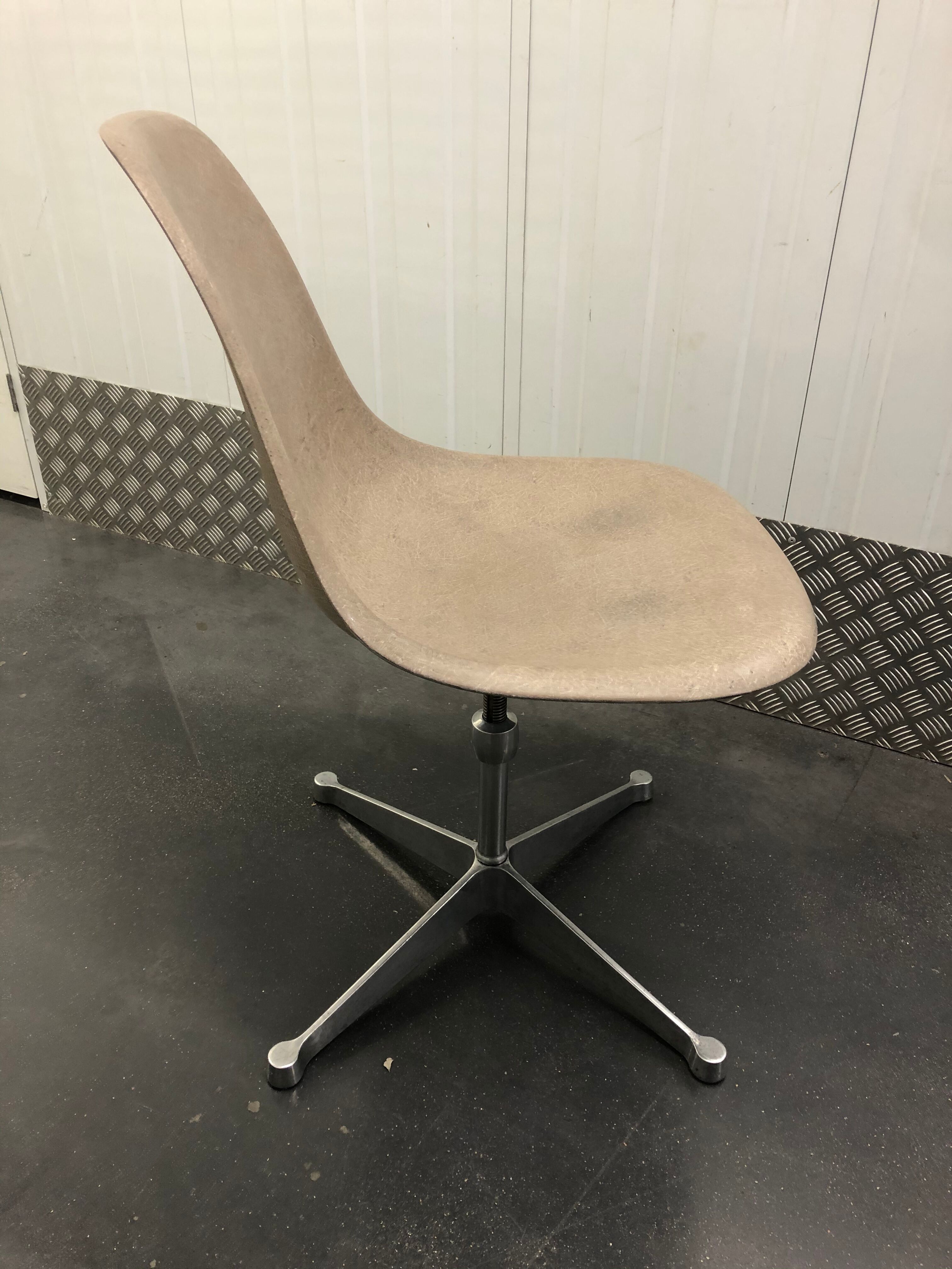 Resin office chair by Eames for Herman Miller circa 1960