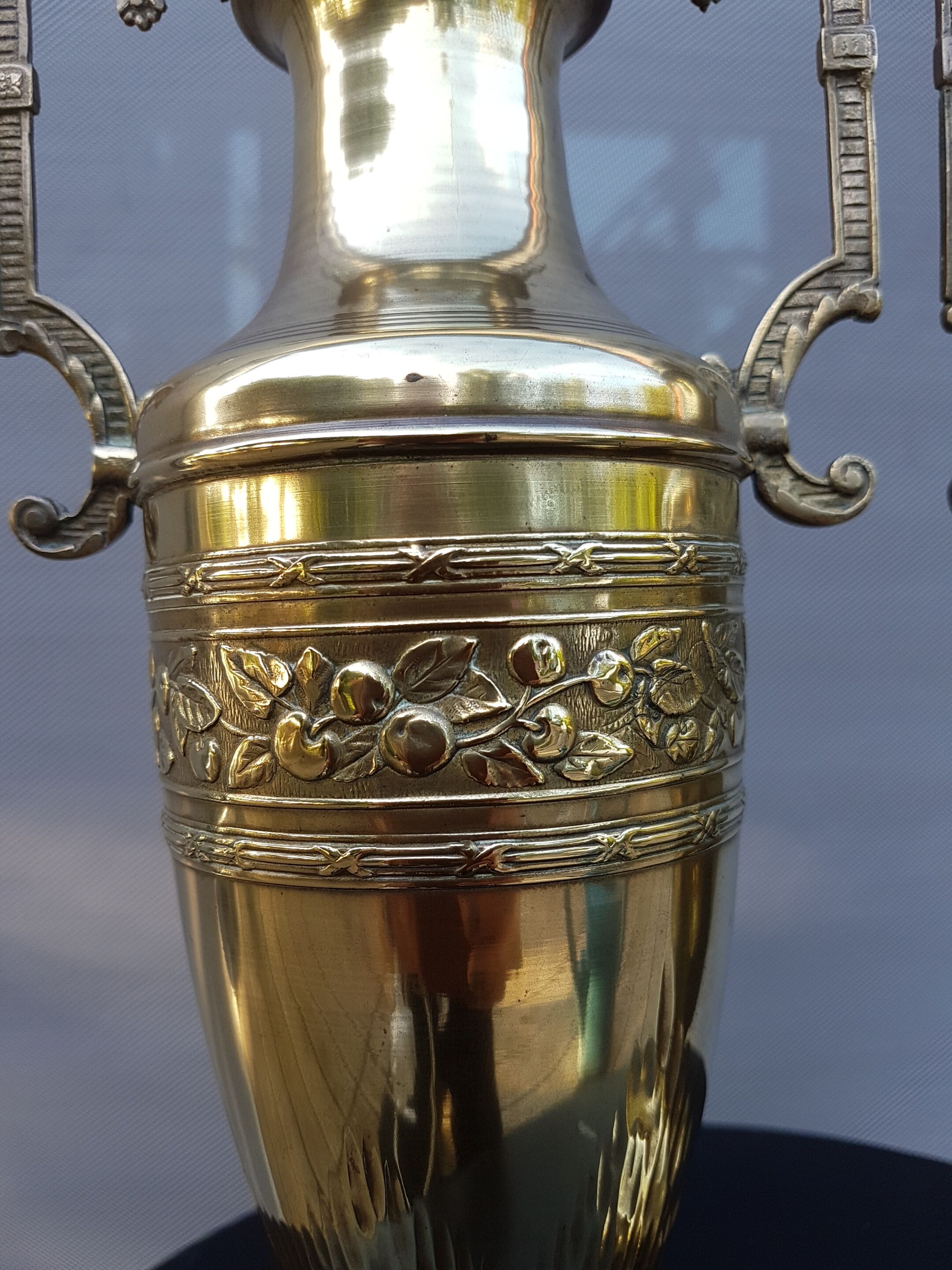 Pair vases amphorae Napoleon III brass