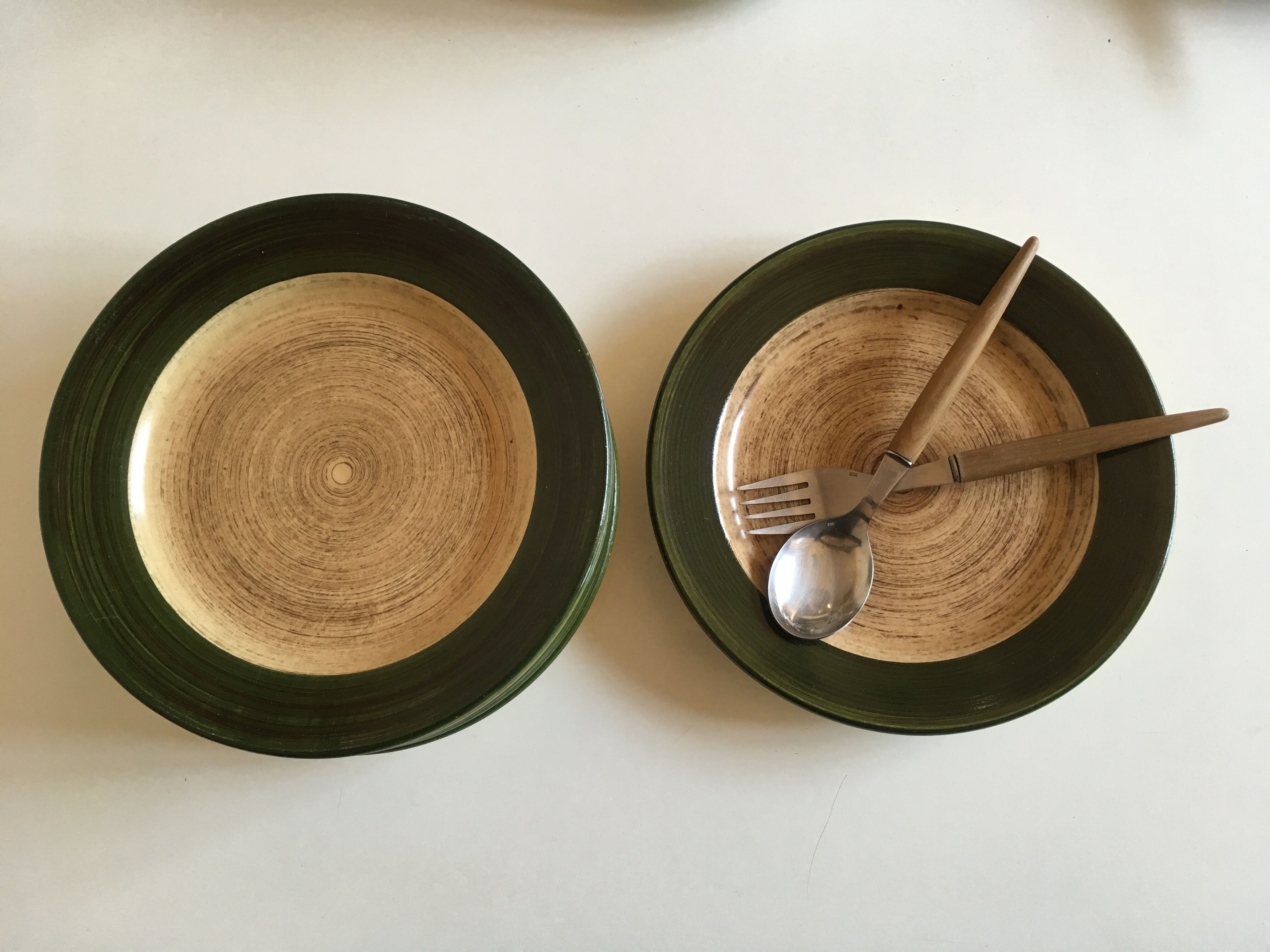 Set de 8 assiettes plates en grès 1970 St Clément bois de rondin de ferme