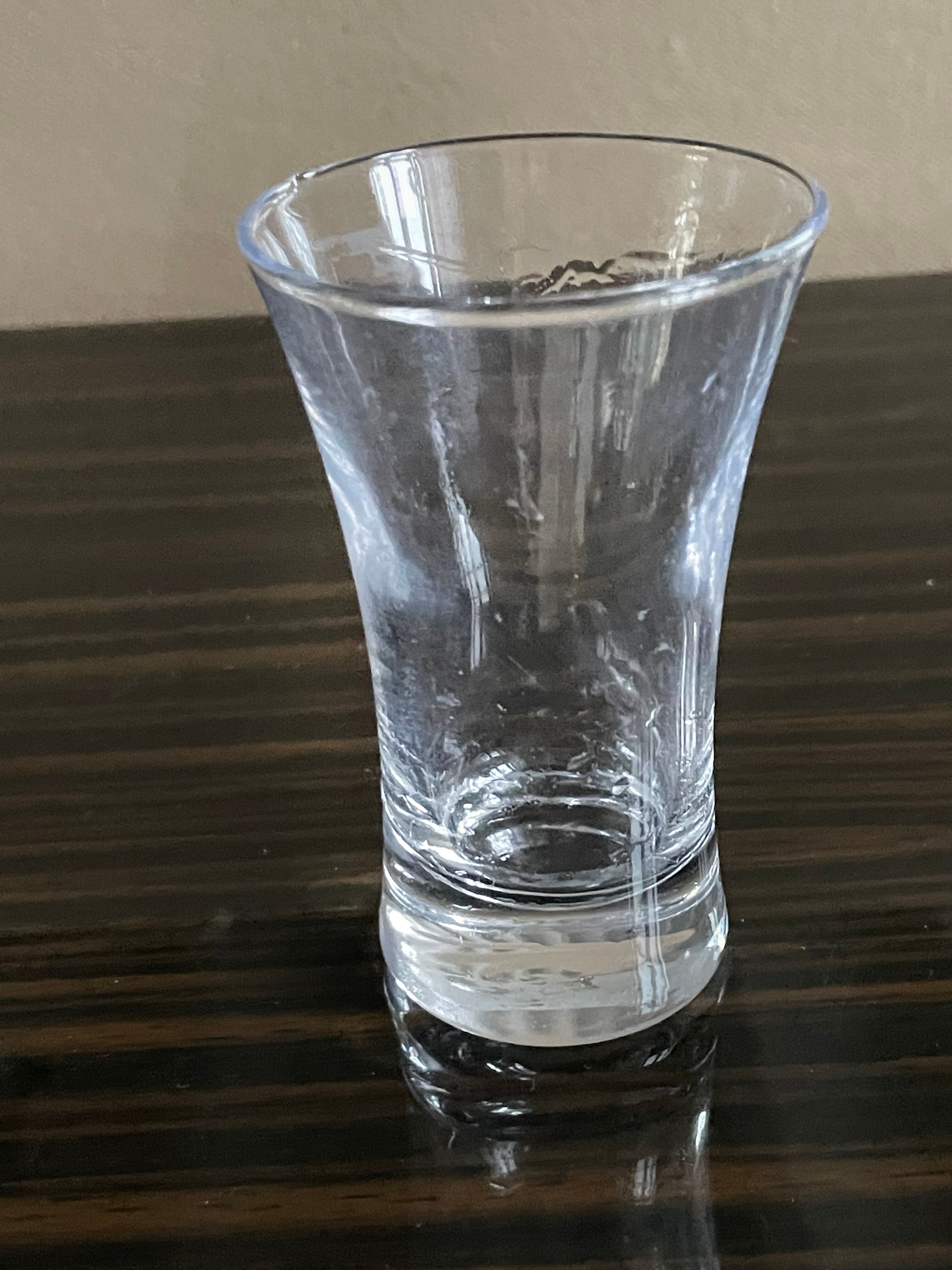 4 vintage luminarc shoot glasses