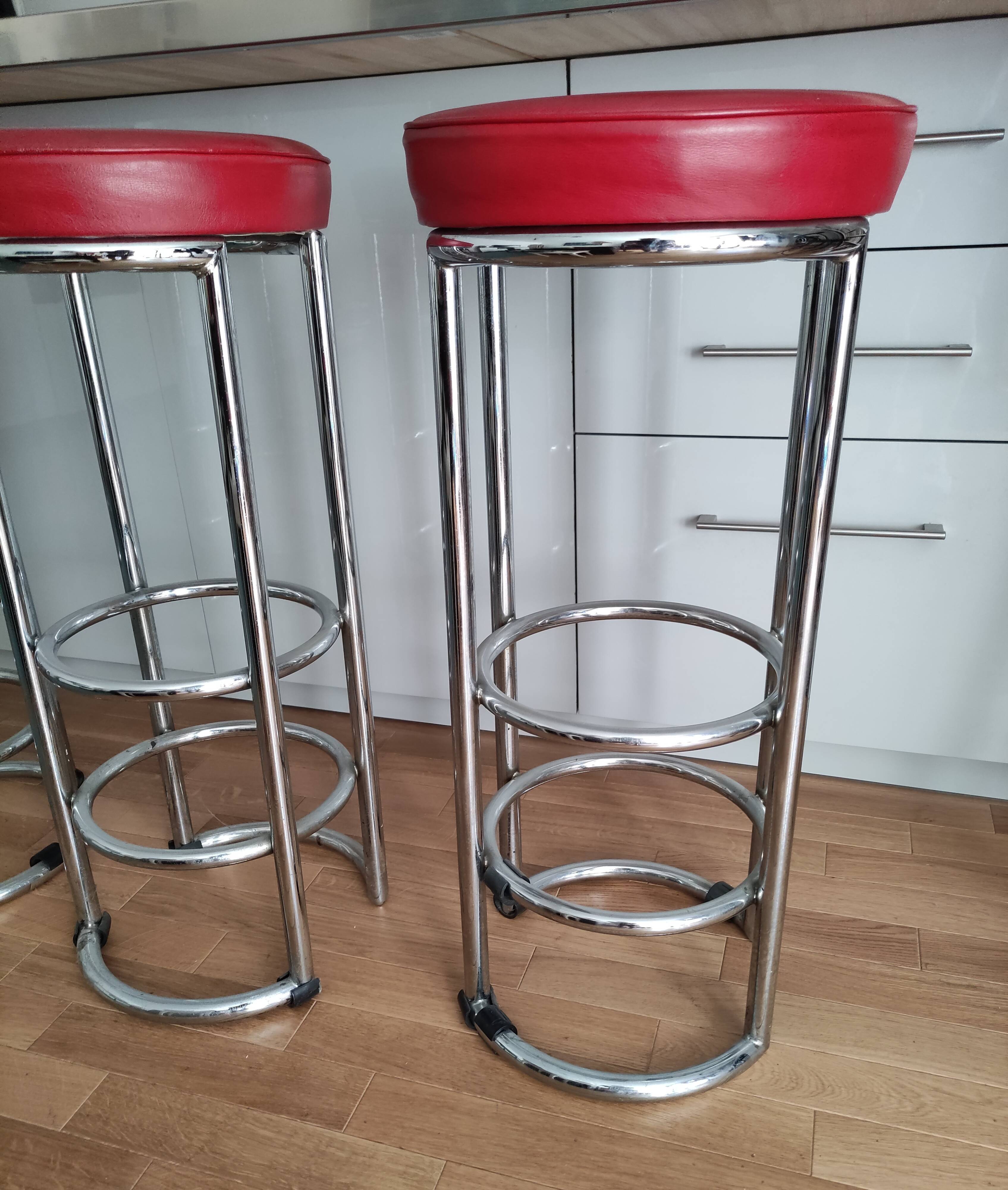 Set of 3 retro bar stools