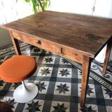 Farm table