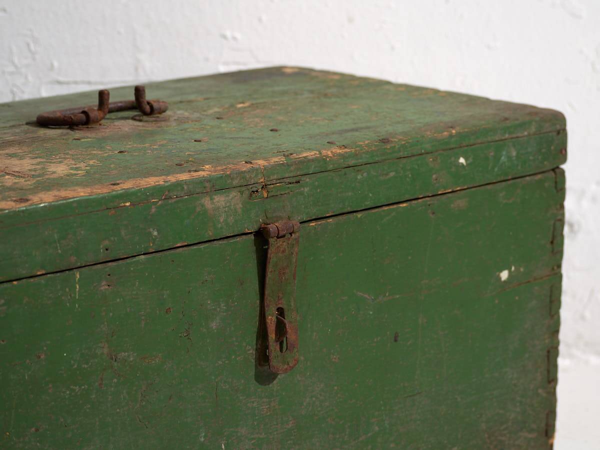 Small antique green wooden chest (circa 1910) #6